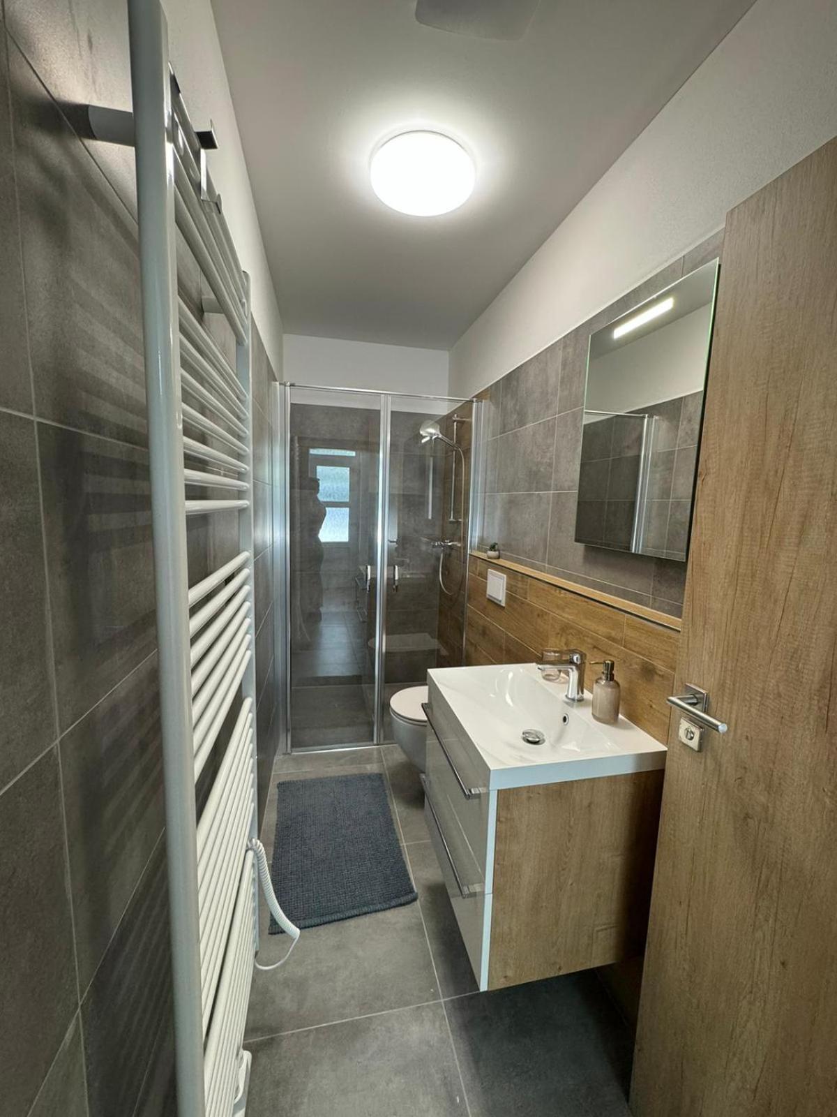 Hobiti Apartman - Sam Radslav Экстерьер фото